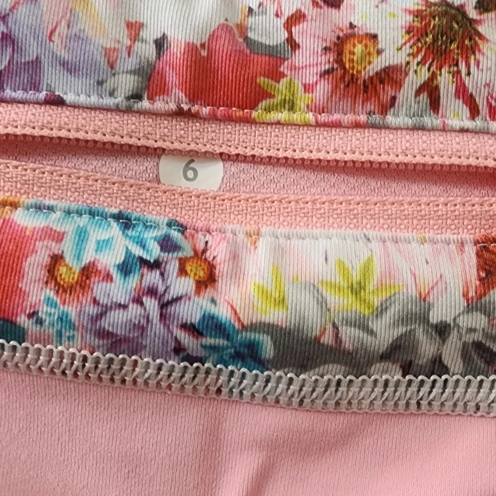 Lululemon Black and Pink Floral‎ Leggings